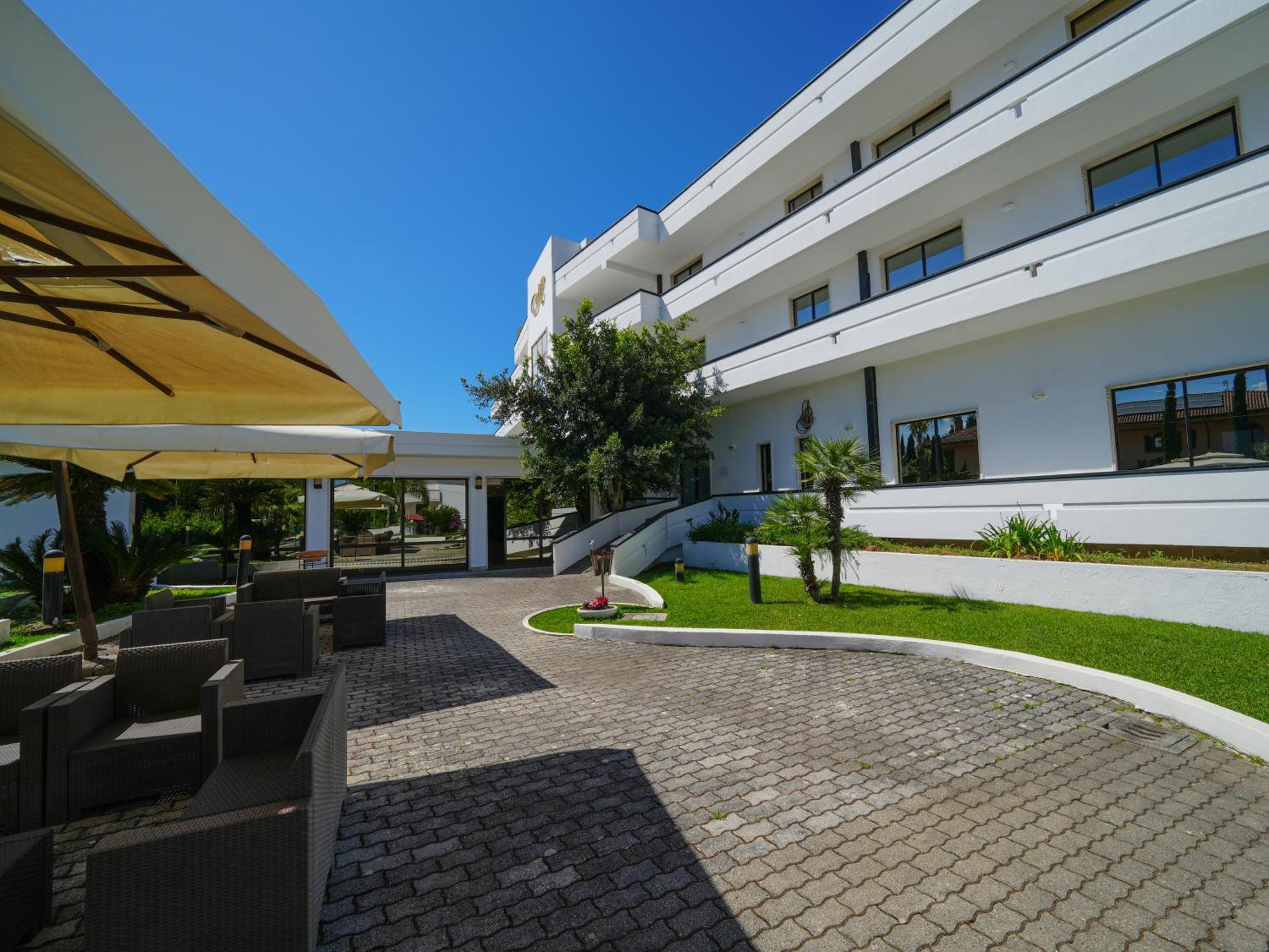 Hotel Club Clorinda Nuova Gestione 2024 Πέστουμ Εξωτερικό φωτογραφία