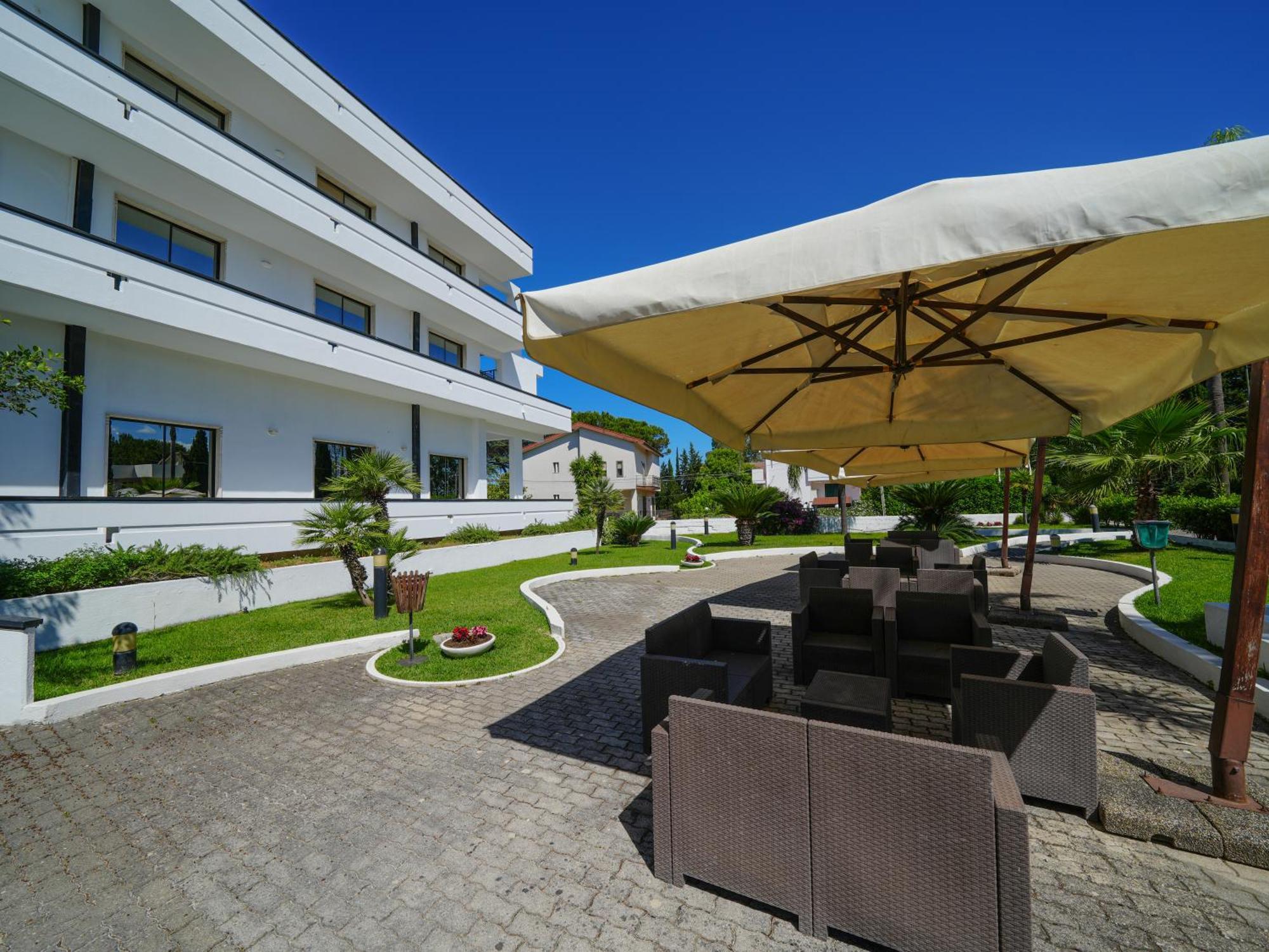 Hotel Club Clorinda Nuova Gestione 2024 Πέστουμ Εξωτερικό φωτογραφία