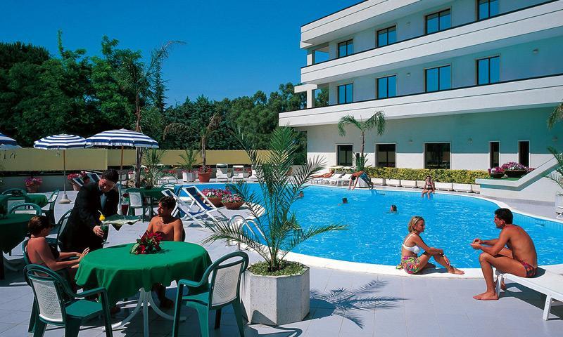 Hotel Club Clorinda Nuova Gestione 2024 Πέστουμ Εξωτερικό φωτογραφία